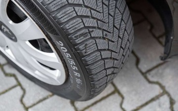 Citroen C4 II Hatchback 5d 1.6 HDi 92KM 2013 Citroen C4 1.6eHDI 92KM Climatron 2xOpony po Serwisie Gwarancjia 1.6, zdjęcie 26