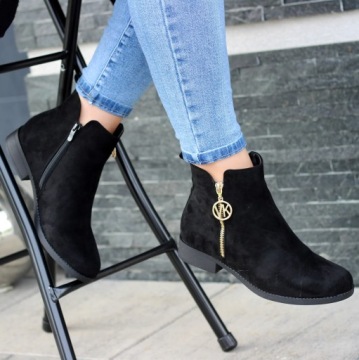 ЧЕРНЫЕ ЗАМШЕВЫЕ БОТИНКИ ЖЕНСКИЕ НА ЗОЛОТОЙ МОЛНИИ NESS 38