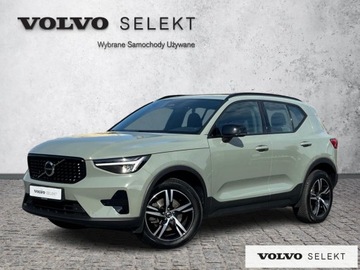 Volvo XC40 Crossover Facelifting 2.0 B3 163KM 2024 Volvo XC 40 FV23% Plus Dark B3 163KM+14KM Harman B