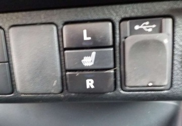 Toyota Hilux VIII Pojedyncza kabina Facelifting 2.4 D-4D 150KM 2024 Toyota Hilux Okazja 2.4 Diesel 150KM, zdjęcie 32