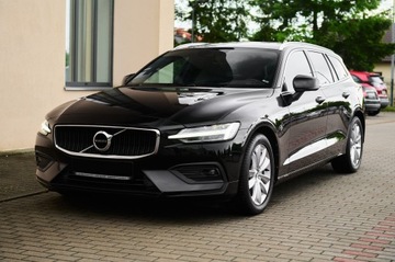 Volvo V60 II  Kombi 2.0 D3 150KM 2020 PIĘKNE V60 MOMENTUM PRO __ KUBEŁKOWE FOTELE, zdjęcie 6