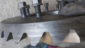 ШЕСТЕРНЯ ДИФФЕРЕНЦИАЛА SCANIA R 4