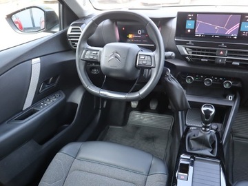 Citroen C4 III SUV 1.2 PureTech 130KM 2021 Citroen C4 1.2 PureTech, Salon Polska, Serwis ASO, zdjęcie 6