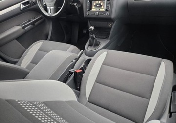 Volkswagen Touran II 1.6 TDI 105KM 2013 Volkswagen Touran swiezo sprowadzony Zarejestrowany Ubezpieczony 1.6, zdjęcie 9