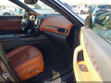 Maserati Levante 2023 Maserati Levante GT 2023 3.0l 3.0 Benzyna 345KM, zdjęcie 9