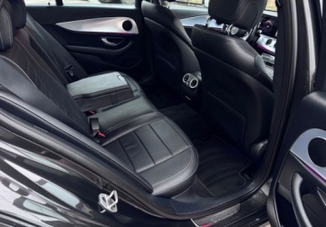 Mercedes Klasa E W213 Kombi Facelifting 2.0 E200 197KM 2021 Mercedes-Benz Klasa E Hybr 9G LIFT Full Led Skora Duza Navi Virtual Ambien, zdjęcie 22