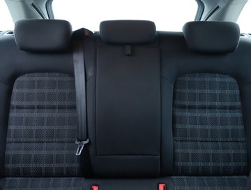 Audi A4 B8 Avant Facelifting 2.0 TDI 143KM 2012 Audi A4 2.0 TDI, Automat, Navi, Klima, zdjęcie 9