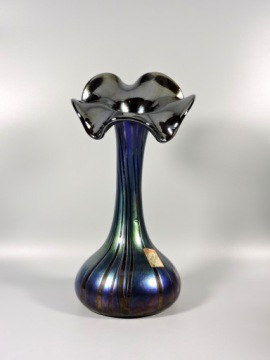 Ваза Joska Design Loetz из переливчатого стекла Flower 1960