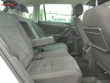 Volkswagen Tiguan II SUV 2.0 TDI 190KM 2019 Volkswagen Tiguan R-LINE Salon Polska Bezwypadkowy 4Motion 1-Wlasc. Automa, zdjęcie 23