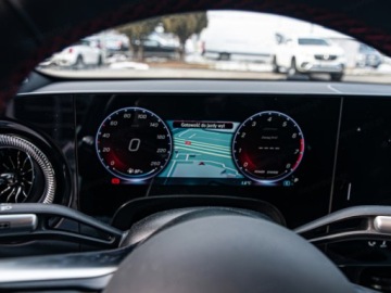 Mercedes CLA C118/X118 2025 MERCEDES-BENZ CLA 200 AMG Line Sedan 1.5 (163KM) 2025, zdjęcie 8