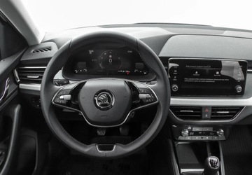 Skoda Scala Hatchback Facelifting 1.0 TSI 95KM 2024 Skoda Scala 1.0 TSI Selection 95KM Ambiente Tempomat Benzyna 95KM, zdjęcie 16