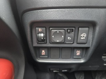 Nissan Juke I SUV Facelifting DIG-T 115KM 2015 Nissan Juke 1,2 benzyna 115KM, zdjęcie 12