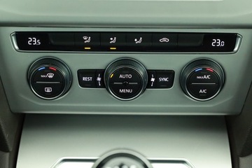 Volkswagen Passat B8 Limousine 1.4 TSI ACT 150KM 2015 VW Passat 1.4 TSI, Salon Polska, Navi, Klima, zdjęcie 12