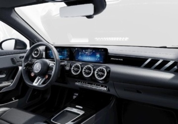 Mercedes Klasa A W177/V177 Hatchback AMG Facelifting 2.0 A45S 421KM 2025 Mercedes-Benz Klasa A A45s 4M Pakiet AMG Premium Plus 2.0 Benzyna 421KM, zdjęcie 4