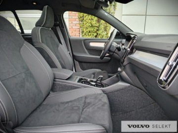 Volvo XC40 Crossover Facelifting 2.0 B4 197KM 2025 Volvo XC 40 XC40 Ultra Black Edition B4, Pixel LED, zdjęcie 25