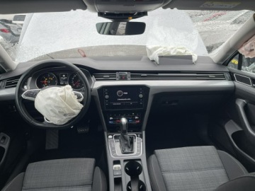 Volkswagen Passat B8 Variant Facelifting 2.0 TDI SCR 150KM 2020 Volkswagen Passat Variant Automat Podgrzewanie, zdjęcie 7