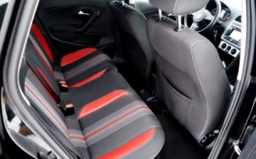 Volkswagen Polo V Hatchback 5d 1.2 70KM 2012 Volkswagen Polo Nawigacja, Czujniki parkowania, Podgrzewane fotele 1.2 70KM, zdjęcie 19