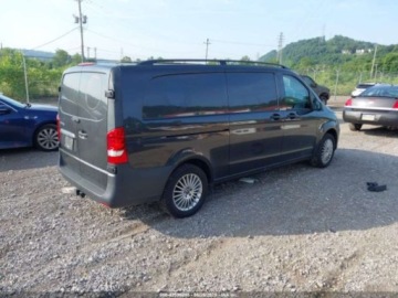 Mercedes 2021 Mercedes-Benz Inny Metris 2021 2.0l 2.0 Benzyna 208KM, zdjęcie 5