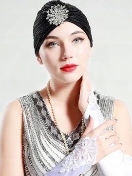 Dzianinowy turban na głowę z kryształową broszką