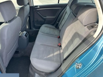 Volkswagen Golf V Hatchback 1.4 i 16V 75KM 2006 Volkswagen Golf 1.4 Basis 75KM 2006r, zdjęcie 20