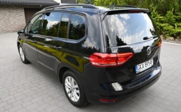 Volkswagen Touran III 1.6 TDI 115KM 2018 Volkswagen Touran 1,6 TDI 115 KM DSG FULL LED HIGH-LINE Alcantara Nawigacja, zdjęcie 3