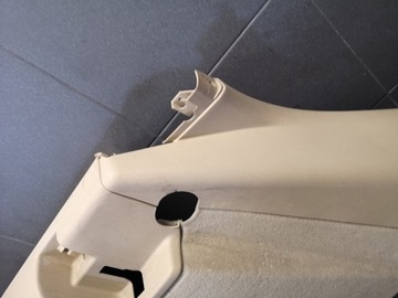 КРЫШКА БАГАЖНИКА ЛЕВАЯ VW TOUAREG 7L6863819A