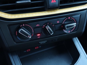 Seat Ibiza V Hatchback 5d Facelifting 1.0 TSI 95KM 2022 Seat Ibiza 1.0 TSI, Salon Polska, 1. Właściciel, zdjęcie 12