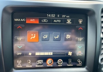 Jeep Cherokee V Terenowy 2.0 MJD 140KM 2014 Jeep Cherokee 2.0D 140KM 6B.Ledy Navi Klimatr.El.Klapa 2xPDC Po Rozrz.Fakt, zdjęcie 24