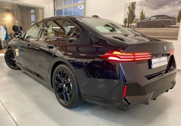 BMW Seria 5 G90-91 2024 BMW Seria 5 2.0 Hybryda Plug-in 184KM, zdjęcie 3