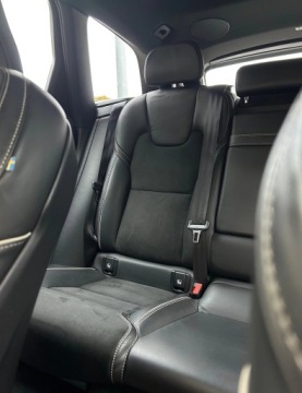 Volvo XC60 II Crossover D4 190KM 2019 Volvo XC 60 D4 R-Design, zdjęcie 4
