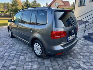 Volkswagen Touran II 1.6 TDI 105KM 2011 Volkswagen Touran Volkswagen Touran 1.6TDI 7-osobowy Automat DSG Oplacony, zdjęcie 4