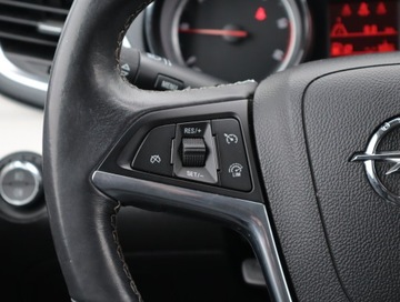 Opel Mokka I SUV 1.7 CDTI ECOTEC 130KM 2013 Opel Mokka 1.7 CDTI, Automat, Skóra, Xenon, zdjęcie 17