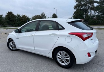 Hyundai i30 II Hatchback 3d 1.6 GDI 135KM 2013 Hyundai i30 Hyundai i30 blue 1.6 GDI YES Gold 1.6 Benzyna 135KM, zdjęcie 12