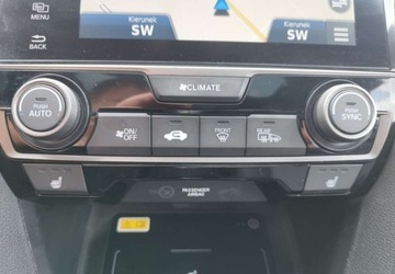 Honda Civic X Hatchback 5d 1.5 VTEC Turbo 182KM 2018 Honda Civic Honda Civic X 1.5T pelna opcja 1.5 Benzyna 182KM, zdjęcie 25