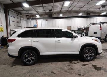 Toyota Highlander II 2019 Toyota Highlander LE, od ubezpieczalni 2.7 Benzyna 185KM, zdjęcie 9