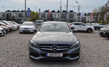 Mercedes Klasa C W205 Limuzyna 180 156KM 2017 Mercedes-Benz Klasa C 180 CGI Avangarde Automat Benzyna 1.6 Benzyna 156KM, zdjęcie 2