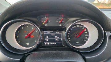 Opel Astra K Sports Tourer 1.4 Turbo 125KM 2016 OPEL ASTRA K Sports Tourer (B16) 1.4 Turbo (35) 125 KM ładna serwiowana, zdjęcie 9