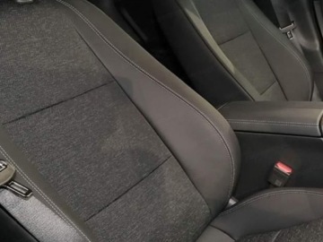 Mercedes CLA C118/X118 2025 MERCEDES-BENZ CLA 200 Progressive Sedan 1.5 (163KM) 2025, zdjęcie 3