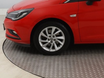 Opel Astra J GTC 1.6 Turbo ECOTEC 200KM 2017 Opel Astra 1.6 T, Salon Polska, Skóra, Klima, zdjęcie 13