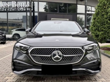 Mercedes Klasa E W214 Sedan 2.0 200 204KM 2025 E Klasa 200 4-Matic AMG 2.0 (204KM) 2025, zdjęcie 1