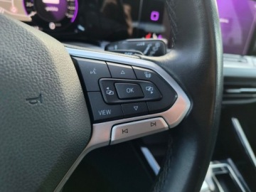 Volkswagen Golf VIII Alltrack 2.0 TDI 200KM 2022 Volkswagen Golf Alltr. 4Mot. ASO 2.0TSI 200KM bezwypadkowy pakiety panoram, zdjęcie 33