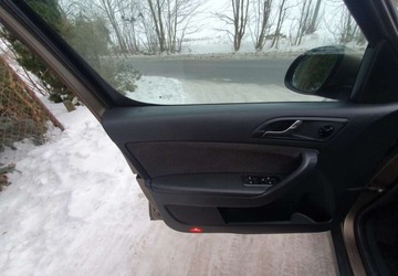 Skoda Yeti Minivan 1.6 CR DPF 105KM 2012 Skoda Yeti Skoda Yeti 2.0 TDI Ambition 1.6 Diesel 105KM, zdjęcie 8