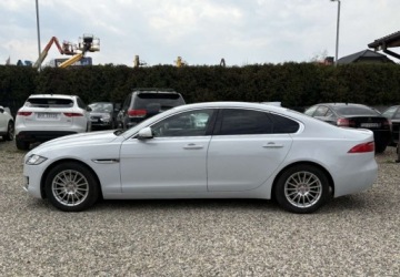 Jaguar XF II Sedan 2.0 i4D 163KM 2017 Jaguar XF Samochod z gwarancja 2.0 Diesel 163KM, zdjęcie 2