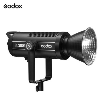 Светодиодная видеолампа Godox SL300II Studio мощностью 320 Вт.