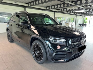 Mercedes GLB SUV Facelifting 2.0 220 190KM 2025 MERCEDES-BENZ GLB 220 4-Matic AMG Line 2.0 (190KM) 2025, zdjęcie 2