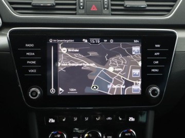 Skoda Superb III Kombi Facelifting 2.0 TDI SCR 200KM 2022 Skoda Superb Combi 2.0 TDI 200 KM Style DSG FV 23%, zdjęcie 19