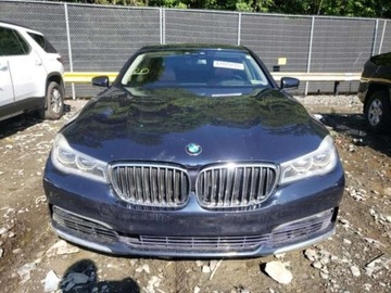 BMW Seria 7 G11-G12 2016 BMW Seria 7 2016, silnik 4.4, naped 44, od ube..., zdjęcie 1