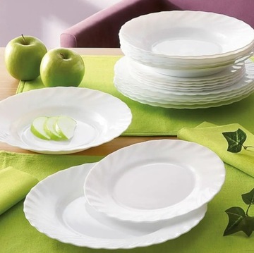 Блюдо овальное 29 см белое TRIANON LUMINARC