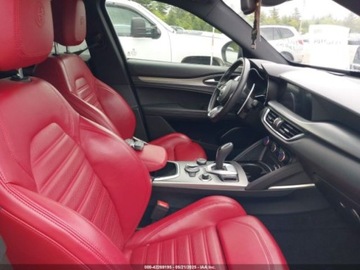 Alfa Romeo Stelvio SUV Facelifting 2.0 Turbo 280KM 2022 Alfa Romeo Stelvio Veloce Ti 2022 2.0l 2.0 Benzyna 280KM, zdjęcie 9