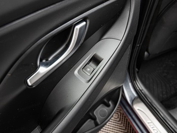 Hyundai i30 III Wagon Facelifting 1.0 T-GDI 120KM 2023 HYUNDAI i30 1.0 T-GDI Smart Combi 120KM 2023, zdjęcie 20